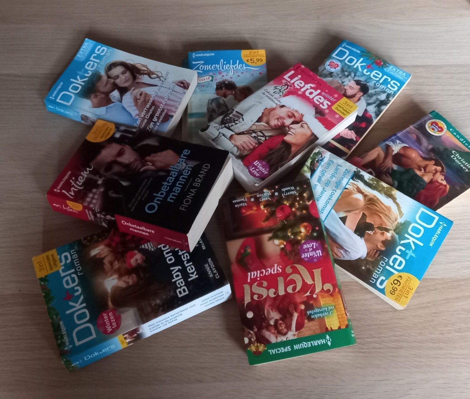 Diverse Romantische Romans - Dokters, Liefdes, Kerst & Meer, Ophalen, Gelezen, Diverse auteurs (o.a. Fiona Brand, Annie Claydon)