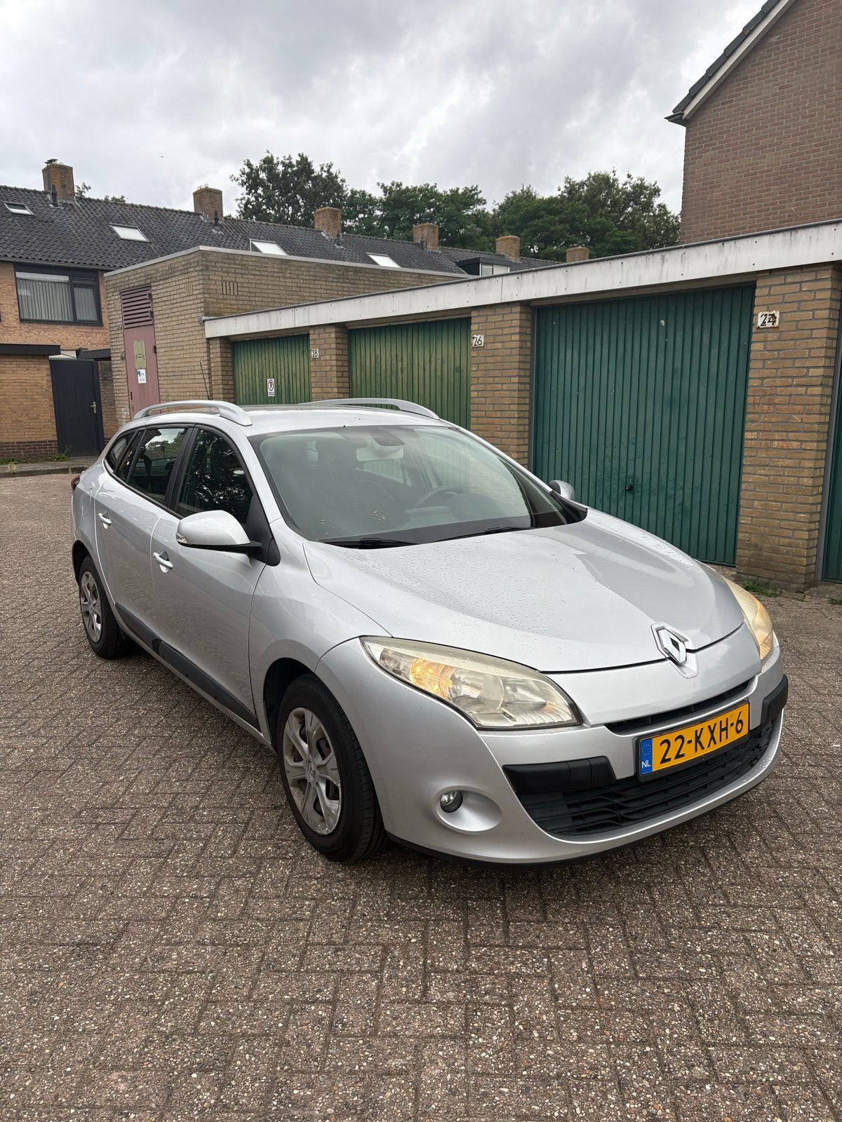 Renault Mégane 1.6 16V 81KW Estate 2010 Grijs, Auto's, Renault, Voorwielaandrijving, Stof, Zwart, 4 cilinders
