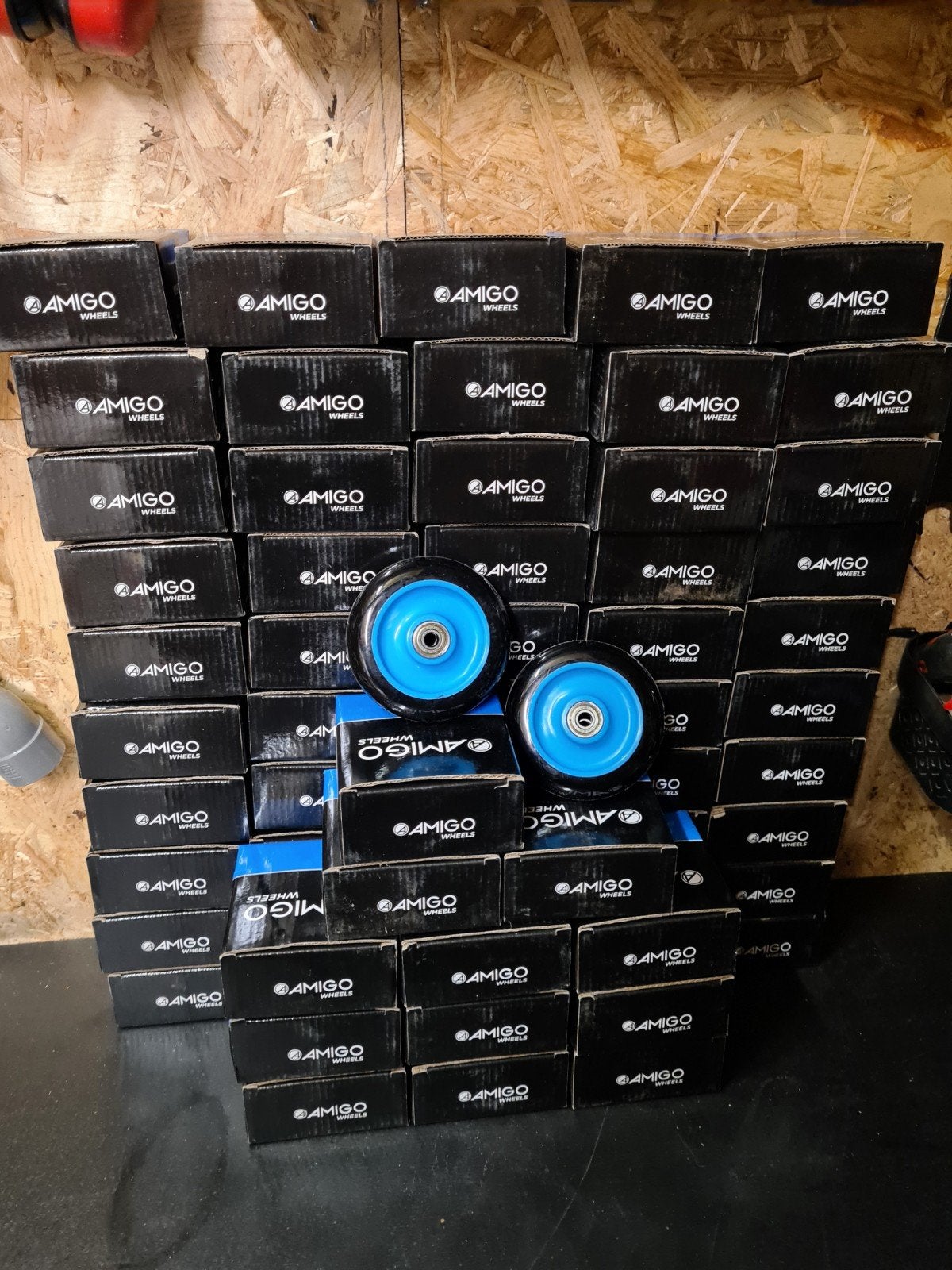 Amigo stuntstep Wave wielen 100mm zwart/blauw per 2 stuks, Ophalen of Verzenden, Nieuw, Gewone step, Amigo Wheels