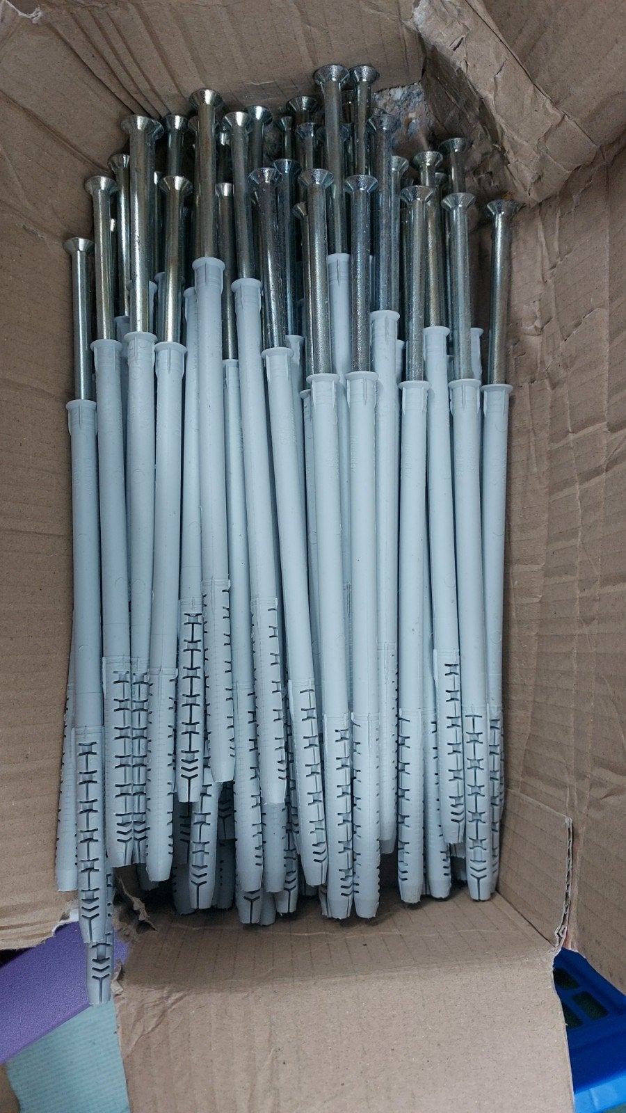 220 Spijkerpluggen 10x200mm, T-40 verzinkt, 100 tot 250 mm, Nieuw, Ophalen of Verzenden, Spijkers