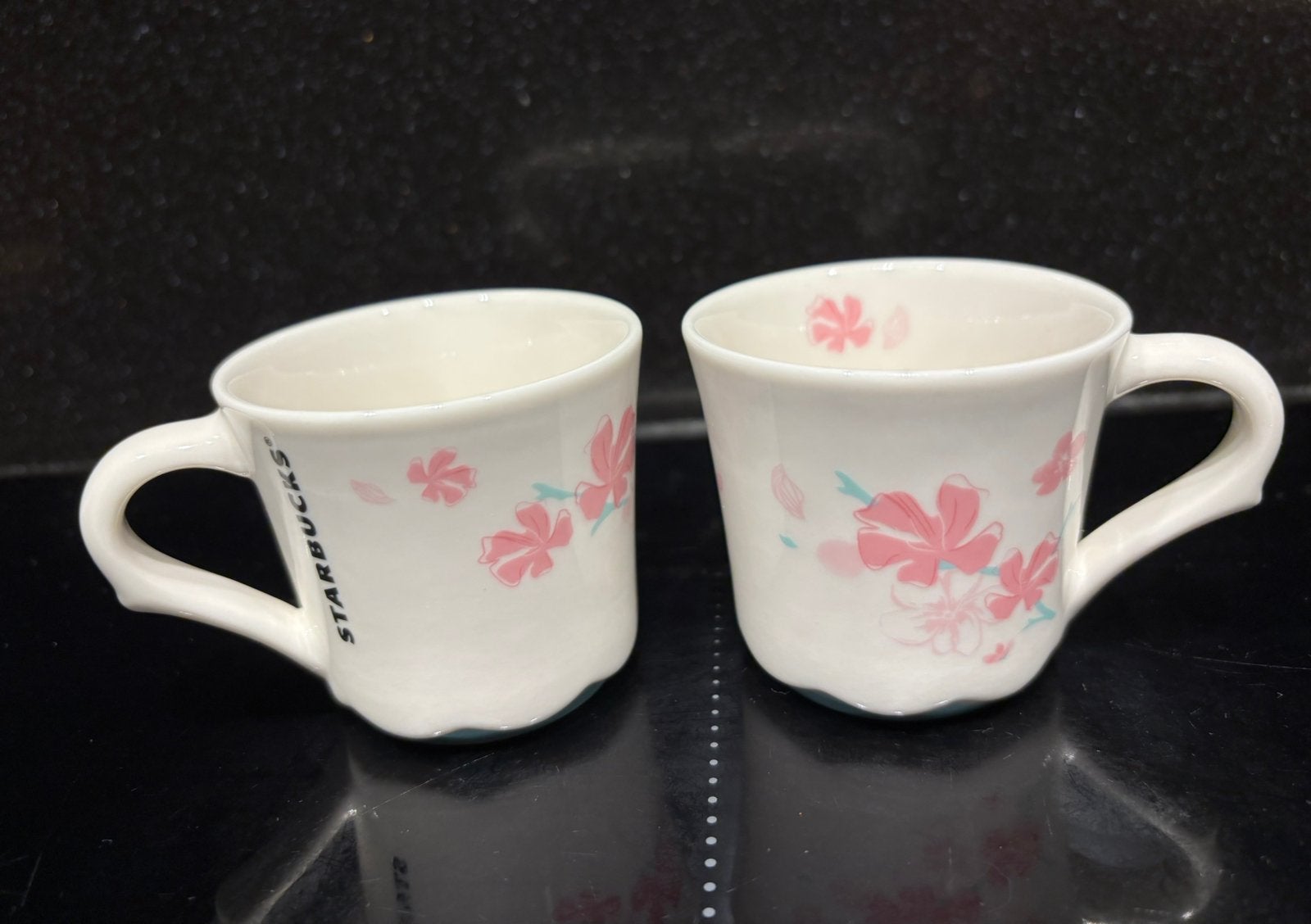 STARBUCKS 2 stuks espresso kopjes cherry blossom NIEUW, Aziatisch, Keramiek, Nieuw, Ophalen of Verzenden