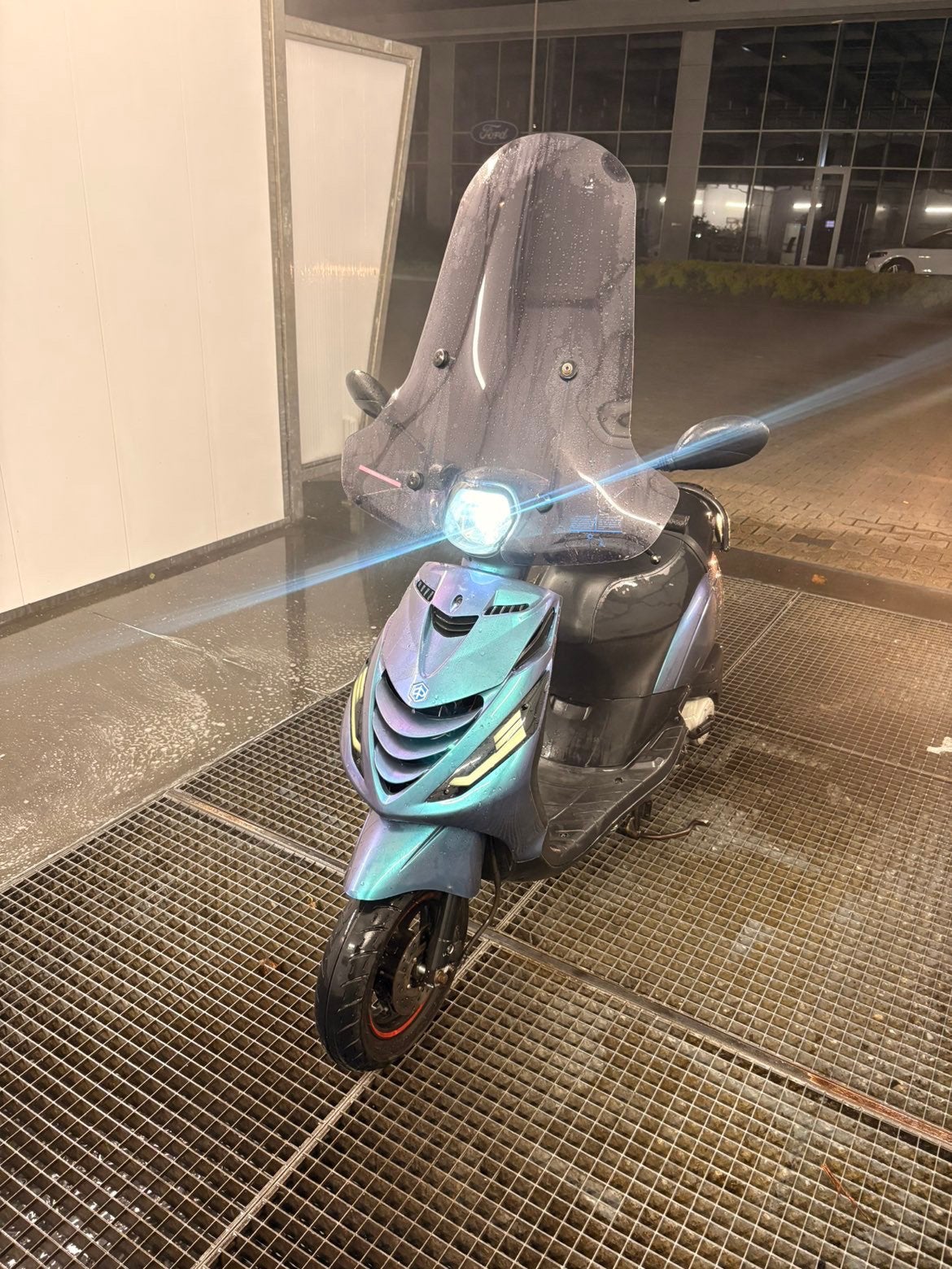Piaggio zip 2016, Fietsen en Brommers, Scooters | Piaggio, Ophalen of Verzenden, Zo goed als nieuw, Benzine, Zip