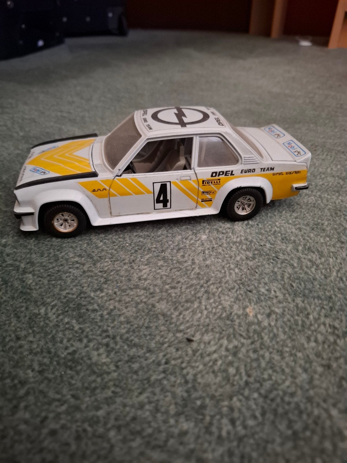 Burago 1:24 Opel Ascona 400 - Rally Modelauto, Ophalen, Gebruikt, Auto, Bburago