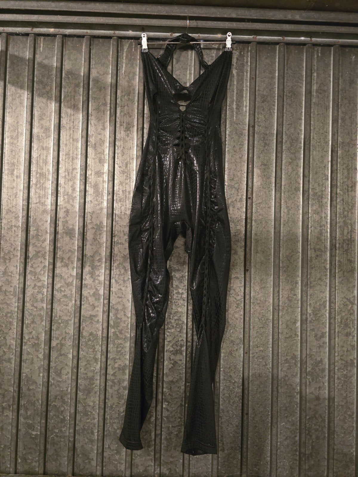 Zwarte jumpsuit met krokodillenprint en veters, Verzenden, Zwart, Nieuw, Onbekend