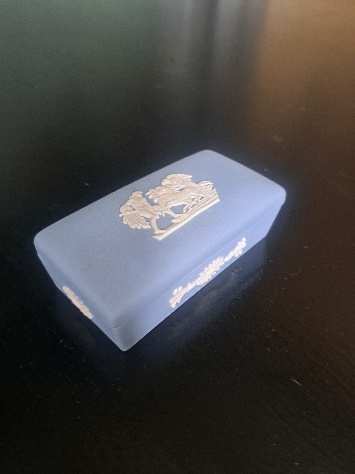 Wedgwood Jasperware Doosje - Grieks Mythologie Decor, Antiek en Kunst, Ophalen of Verzenden
