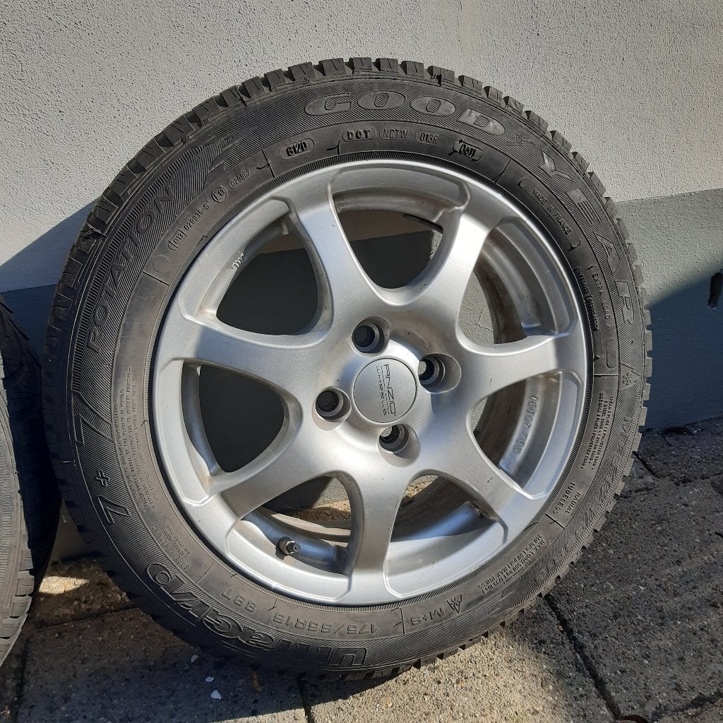 Foto 9 van winterwielen 15 inch