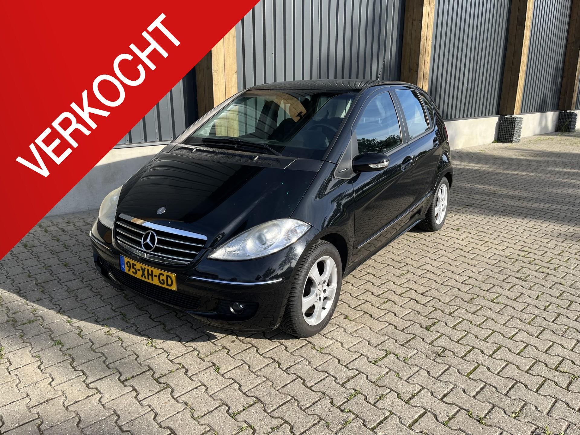 Mercedes-Benz A-klasse 150 Avantgarde met trekhaak, erg nett, Voorwielaandrijving, 15 km/l, Zwart, Leder en Stof
