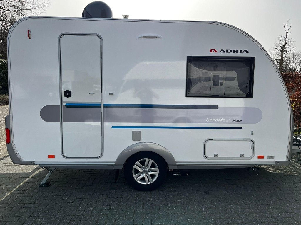Adria Altea4four 362 LH exclusief en sportief!, Overige typen, Rondzit, Tot en met 2, Bedrijf
