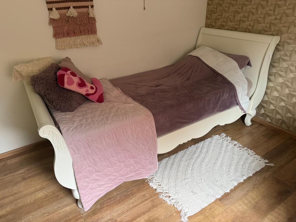 Complete Meisjesslaapkamer: Bed, Kledingkast, Nachtkastje, Ophalen, Gebruikt, Eenpersoons, Barok, brocant, prinses