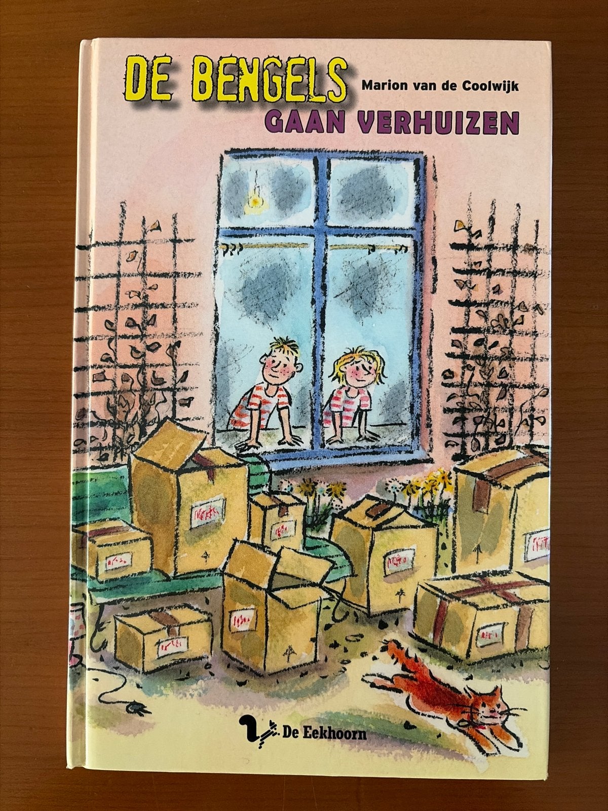 De Bengels Gaan Verhuizen - Marion van de Coolwijk, Verzenden, Zo goed als nieuw, Fictie algemeen