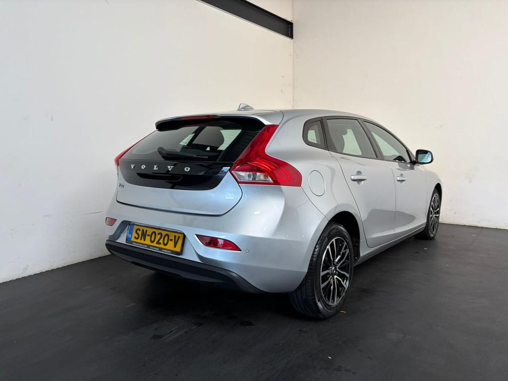 Volvo V40 2.0 T2 Nordic+. Clima! (bj 2018), Auto's, Volvo, Voorwielaandrijving, Gebruikt, Euro 6, 4 cilinders