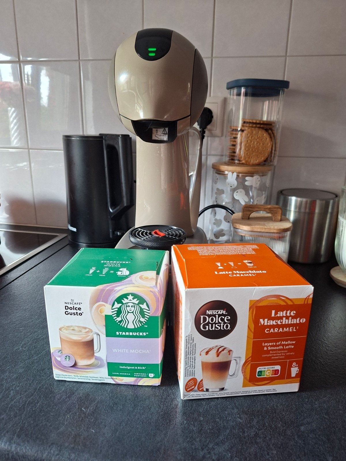 Dolce Gusto Krups, 1 tot 2 liter, Ophalen, Zo goed als nieuw, 3 snelheden of meer