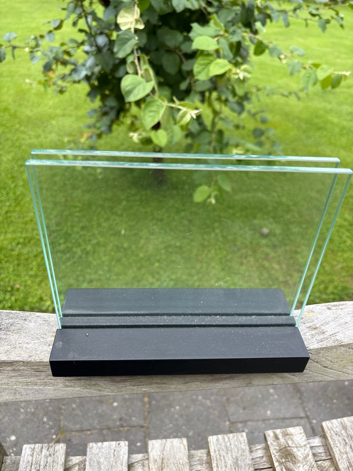 Glazen fotostandaard met zwarte voet, Overige typen, Ophalen of Verzenden, Zwart, Glas
