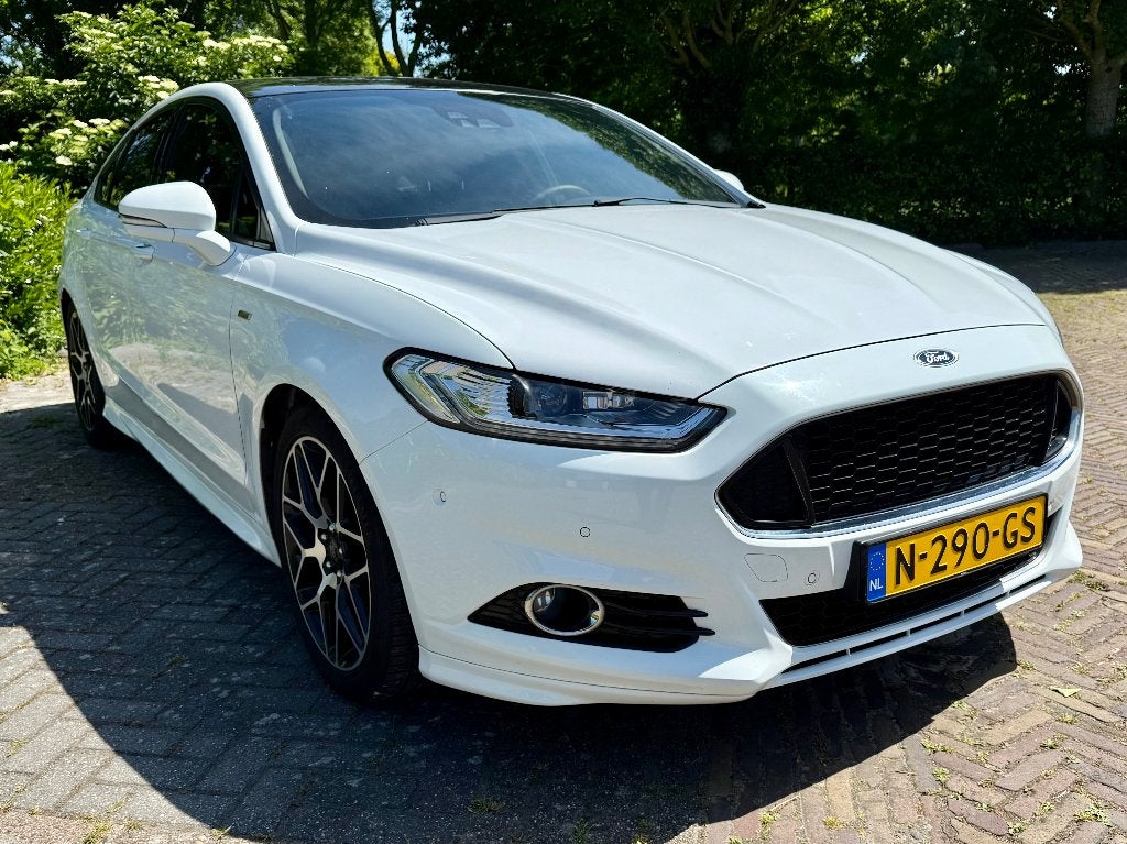 Ford Mondeo 2.0 Stci ST-line 292PK Automaat 2018 Wit, 1800 kg, 4 cilinders, Mondeo, Leder en Stof