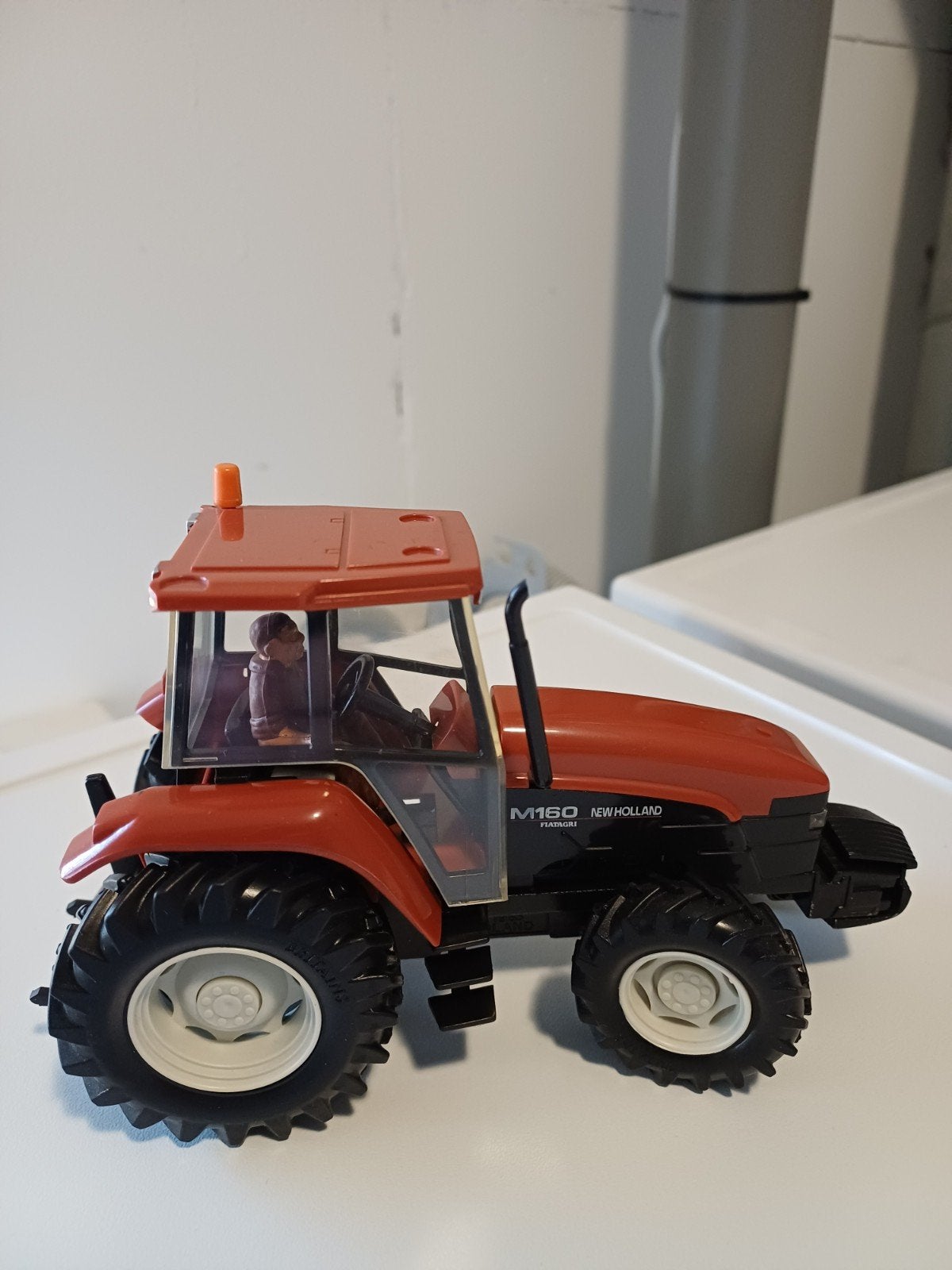 Britains New Holland M160, Hobby en Vrije tijd, Ophalen of Verzenden, Zo goed als nieuw, Tractor of Landbouw, Britains