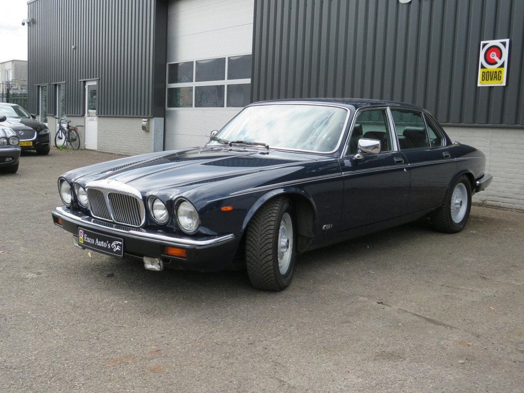 Daimler Double Six 5.3 V12, Auto's, Automaat, Achterwielaandrijving, Gebruikt, Zwart
