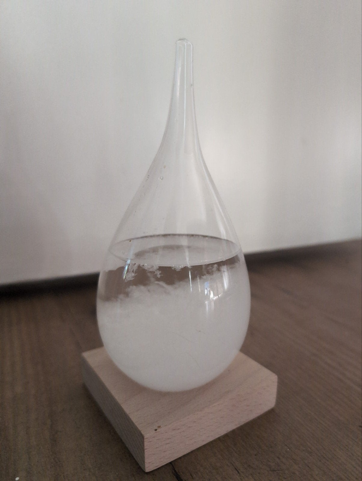 Glazen Stormglas Barometer met Houten Voet, Ophalen of Verzenden, Zo goed als nieuw, Barometer