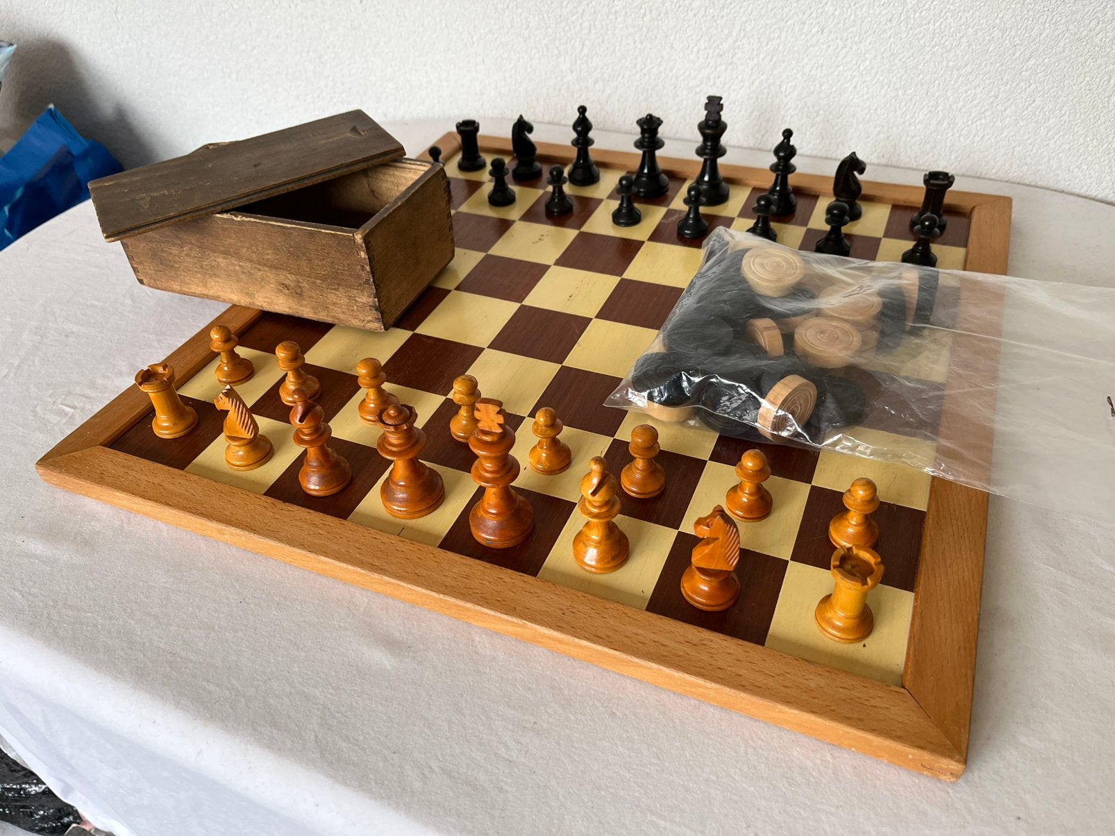 Homas Spelen Schaakbord Dambord Schaakstukken Damstenen Set, Hobby en Vrije tijd, Gezelschapsspellen | Bordspellen, Een of twee spelers