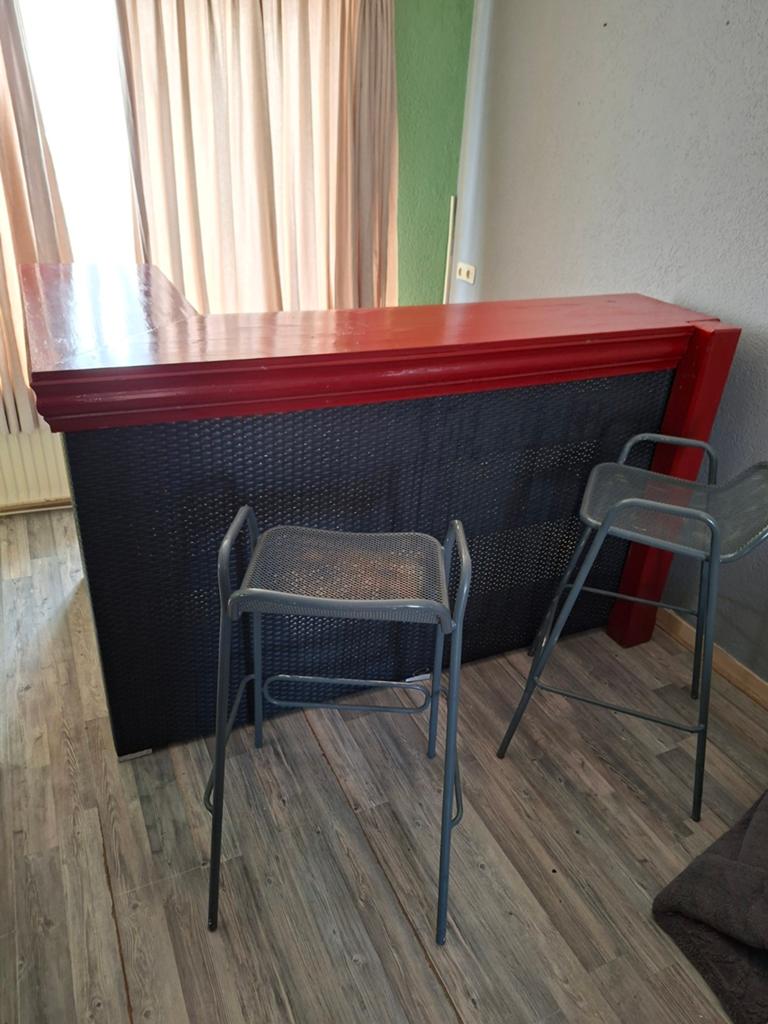 Bar met krukken, Ophalen of Verzenden