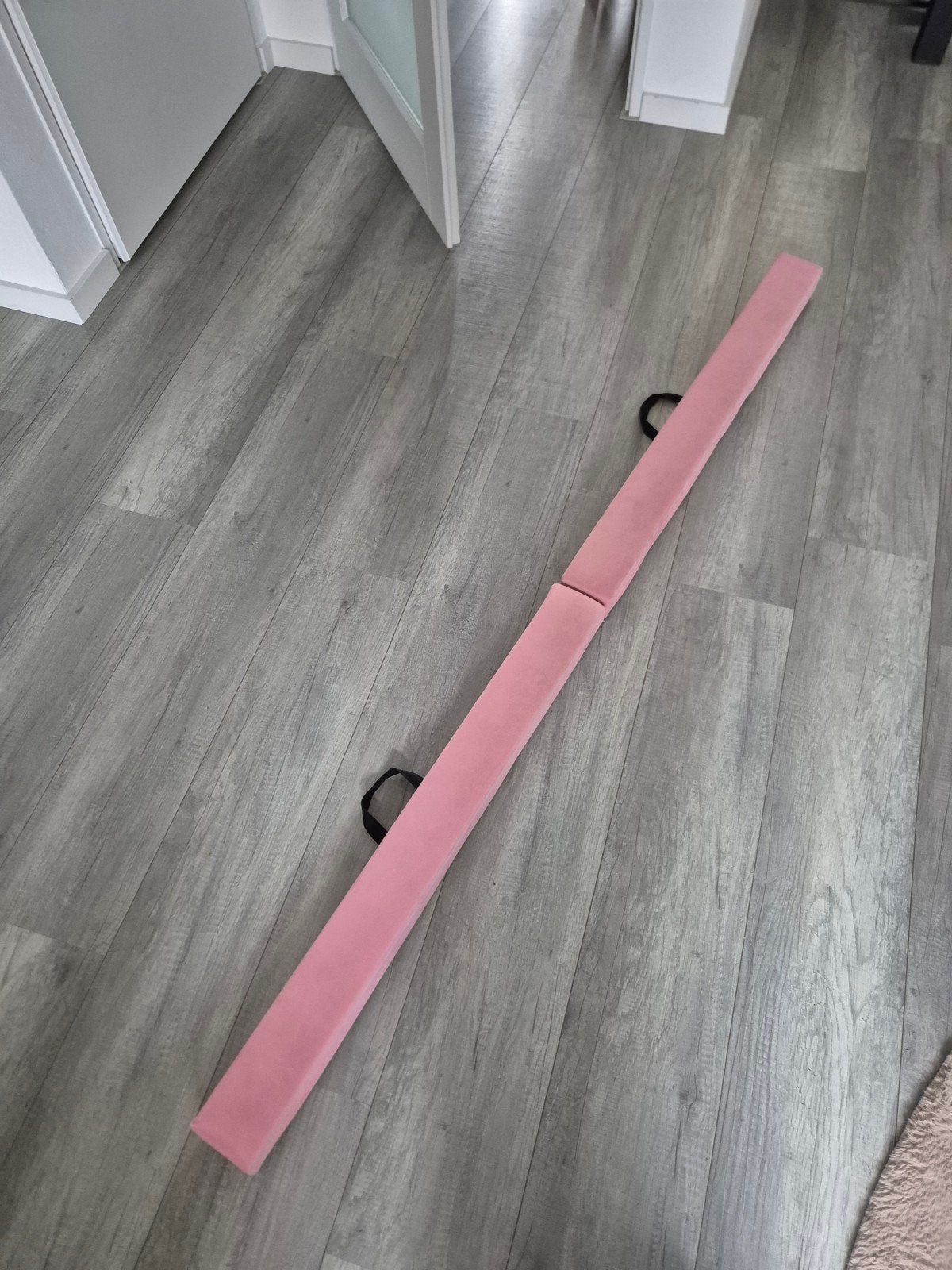 lichtroze turnbalk, Ophalen, Zo goed als nieuw, Roze