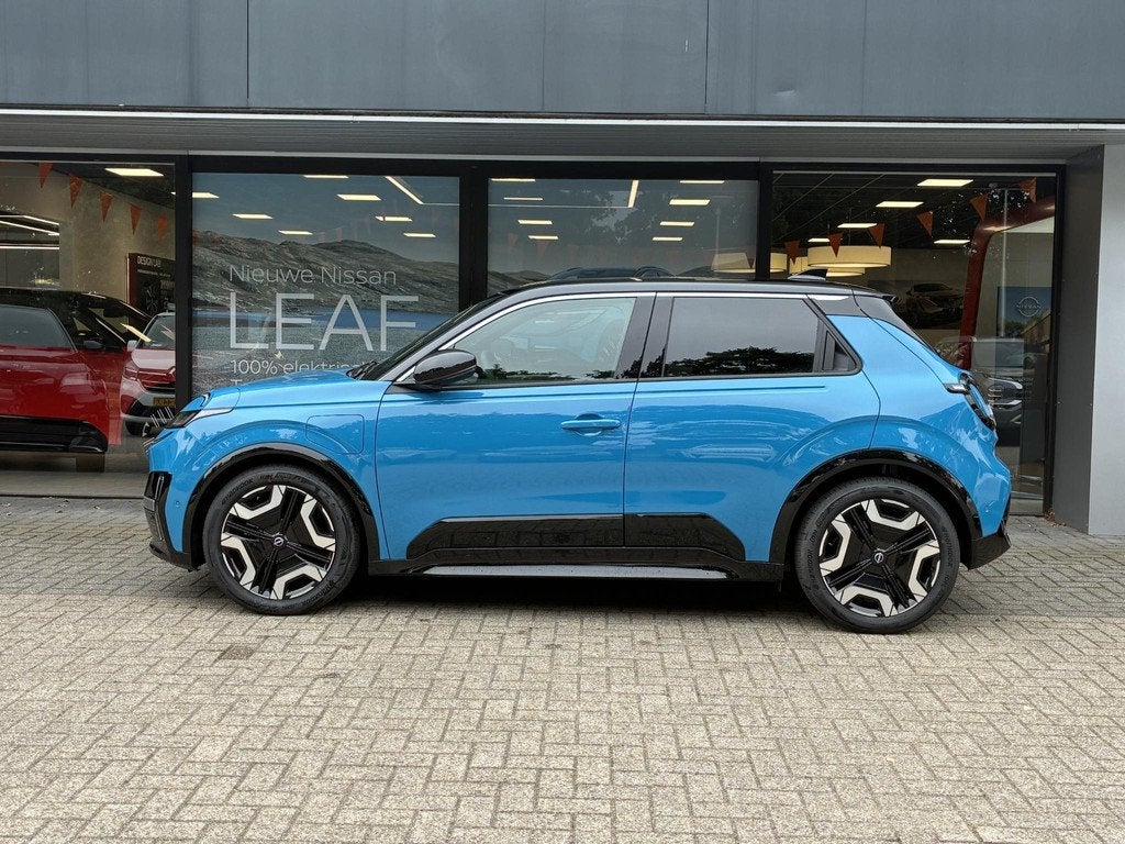 Nissan Micra EVOLVE 52 kWh NIEUW UIT VOORRAAD LEVERBAAR | Pa, Auto's, Nissan, Huisgarantie, Blauw, Leder en Stof, 416 km