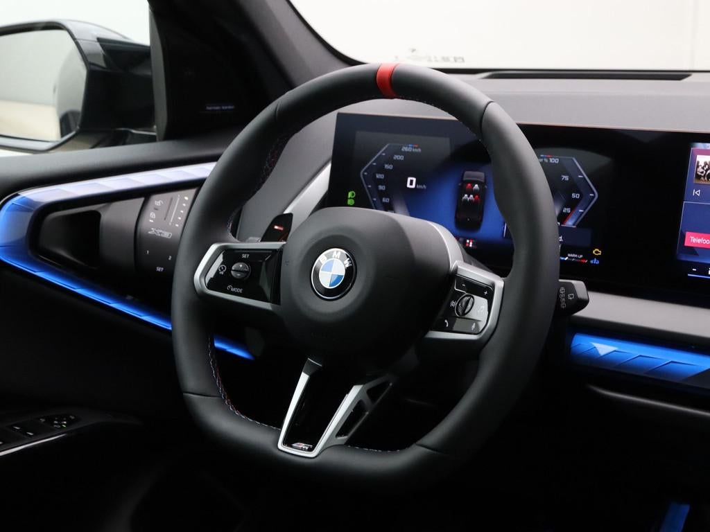 BMW X3 M50 (bj 2025, automaat), Auto's, BMW, Skiluik, Met garantie (alle), 2500 kg, Zwart