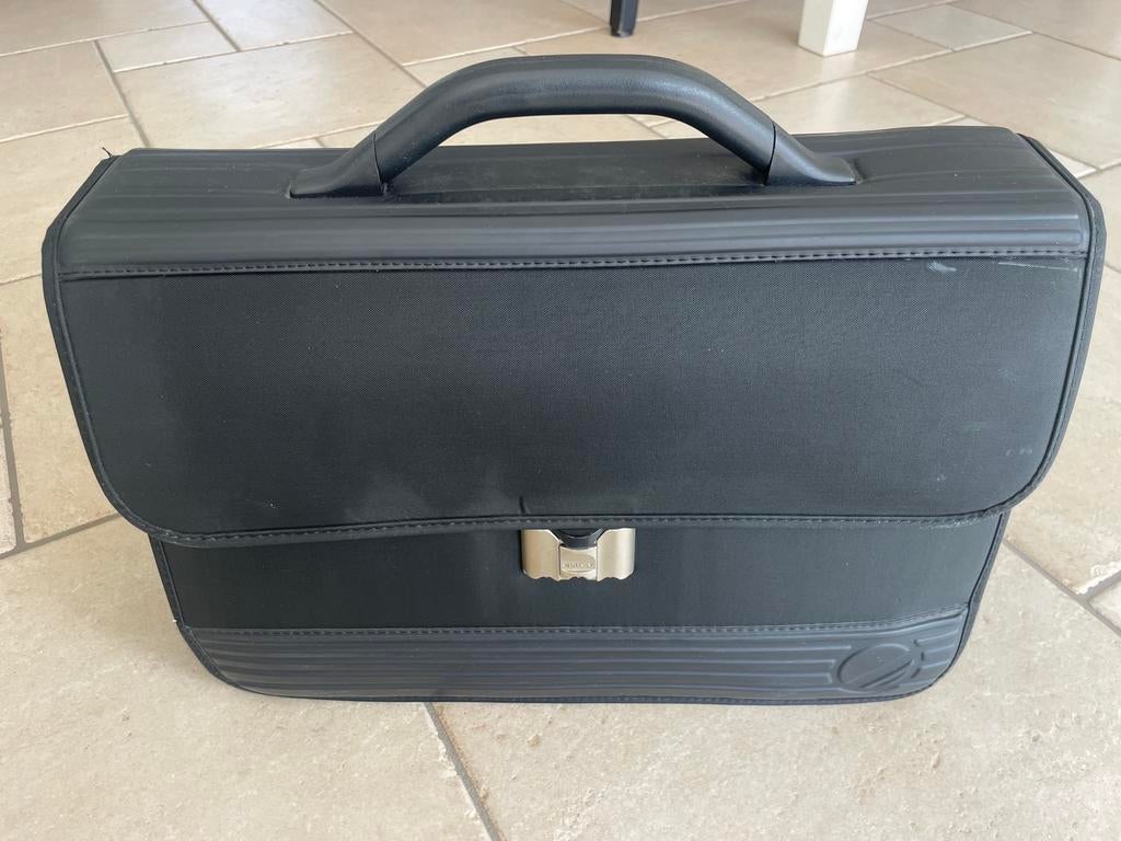 Delsey documentenkoffer / attachékoffer zwart – vintage, Ophalen of Verzenden, Zo goed als nieuw, Zacht kunststof, Minder dan 50 cm