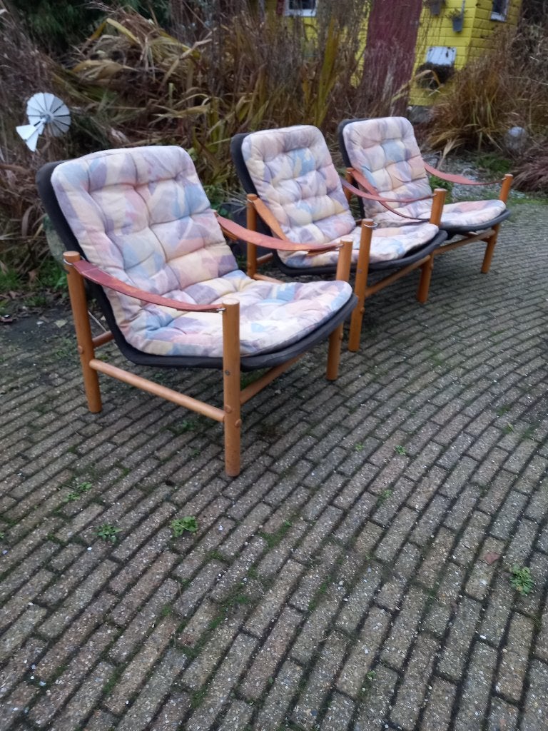 Drie retro brur broije safari stoelen, Ophalen, Huis en Inrichting