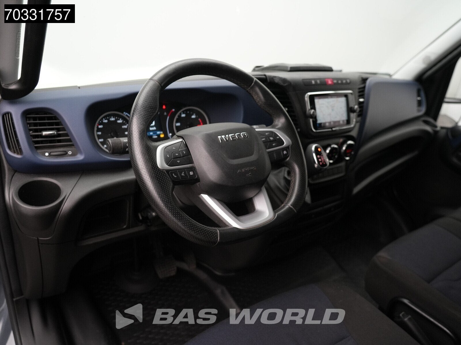 Iveco Daily 35C18 3.0L Automaat L3H2 LED 3,5t Trekhaak Dubbe, Automaat, 2872 kg, Stof, Gebruikt