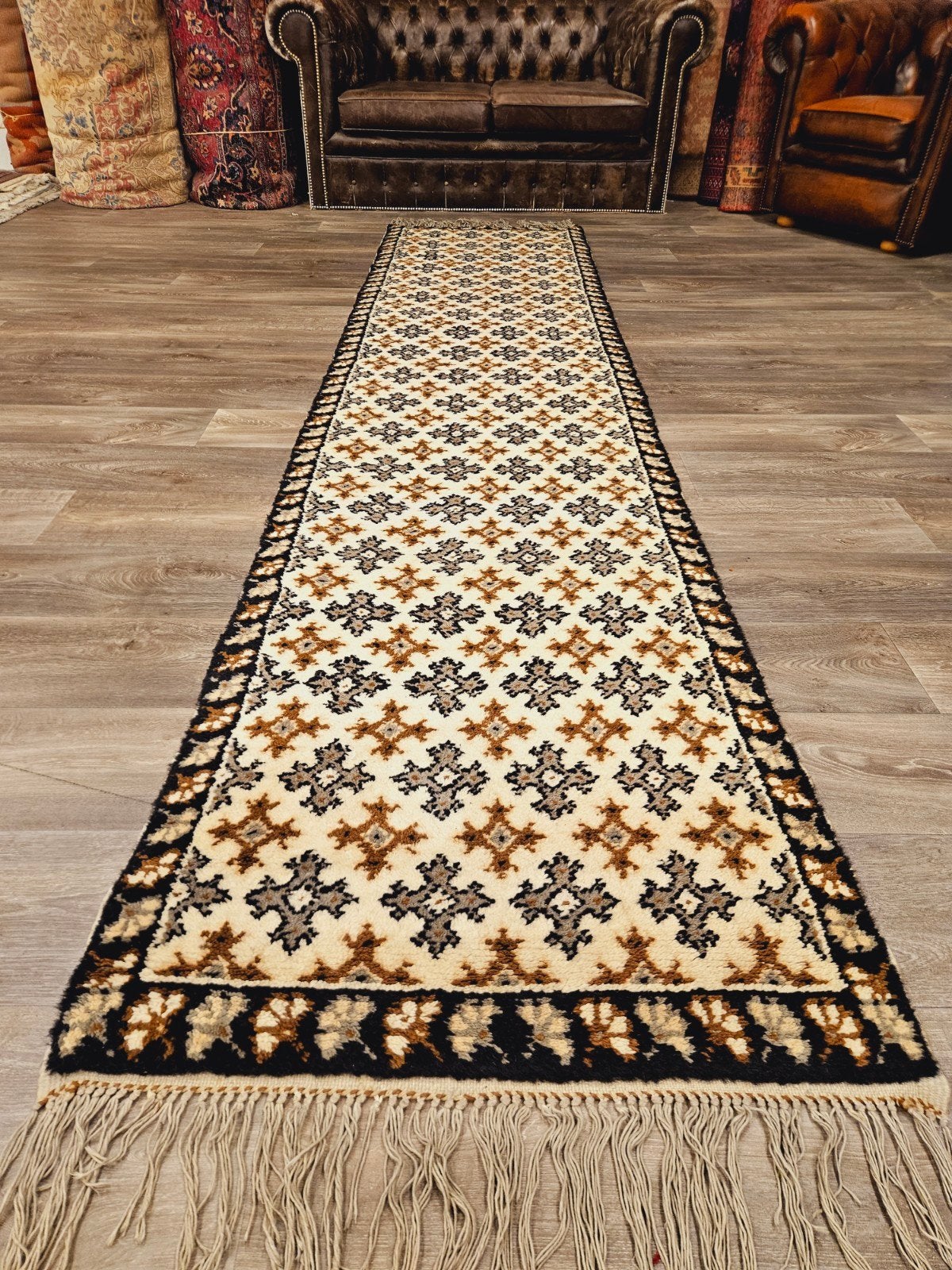 Handgeknoopte Loper uit Tunesië. prachtige kleuren. Weg=Weg!, 100 tot 150 cm, Blauw, Perzisch
