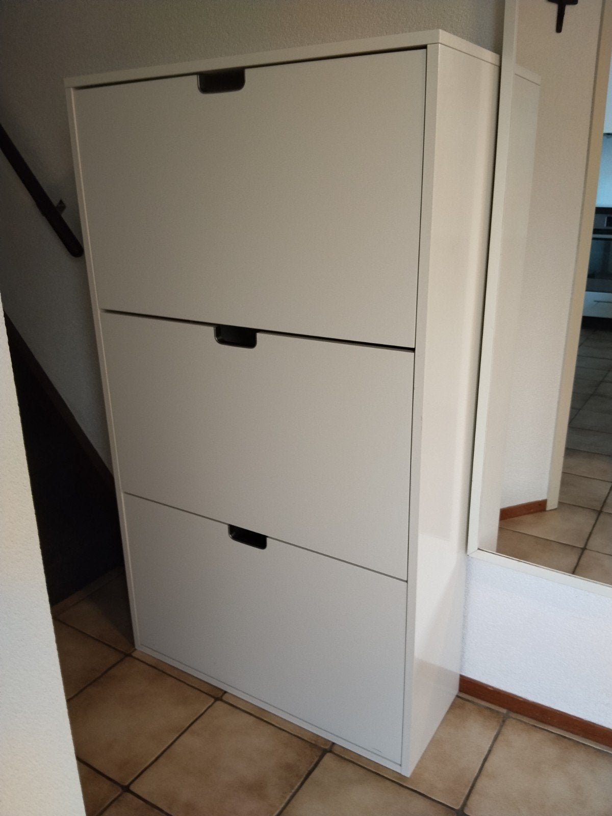 Witte schoenenkast Ställ Ikea met 3 vakken, Huis en Inrichting, Kasten | Schoenenkasten, Ophalen of Verzenden, Gebruikt, Modern