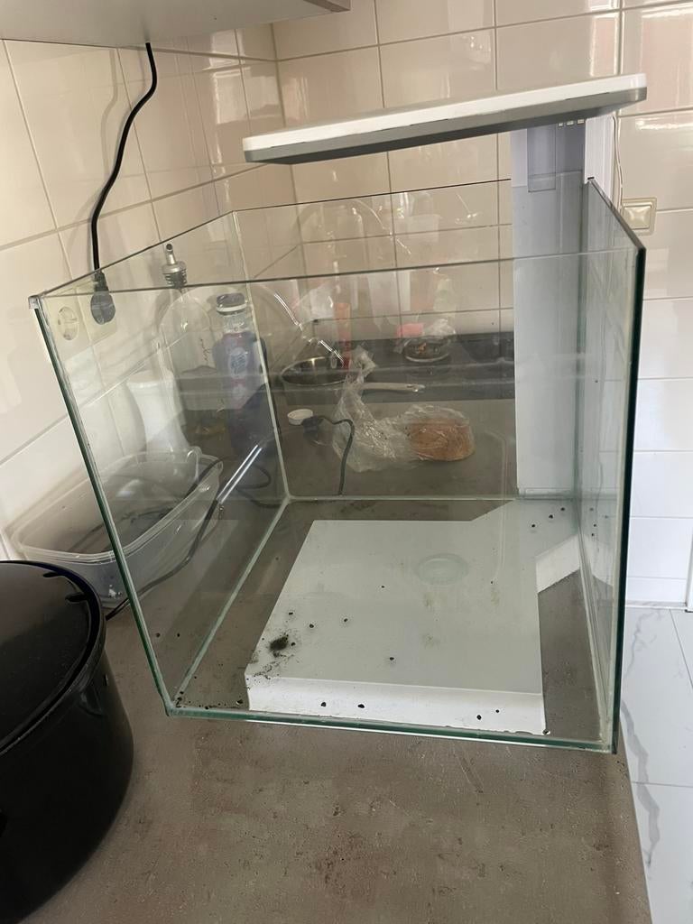 SuperFish Qubiq 30 Pro | 30L, Dieren en Toebehoren, Ophalen, Gebruikt, Leeg aquarium