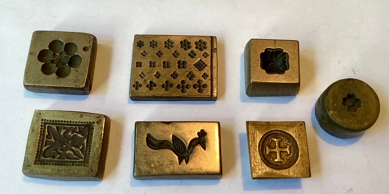 7 Oude bronzen handgegraveerde Stempelmallen voor sieraden., Ophalen of Verzenden