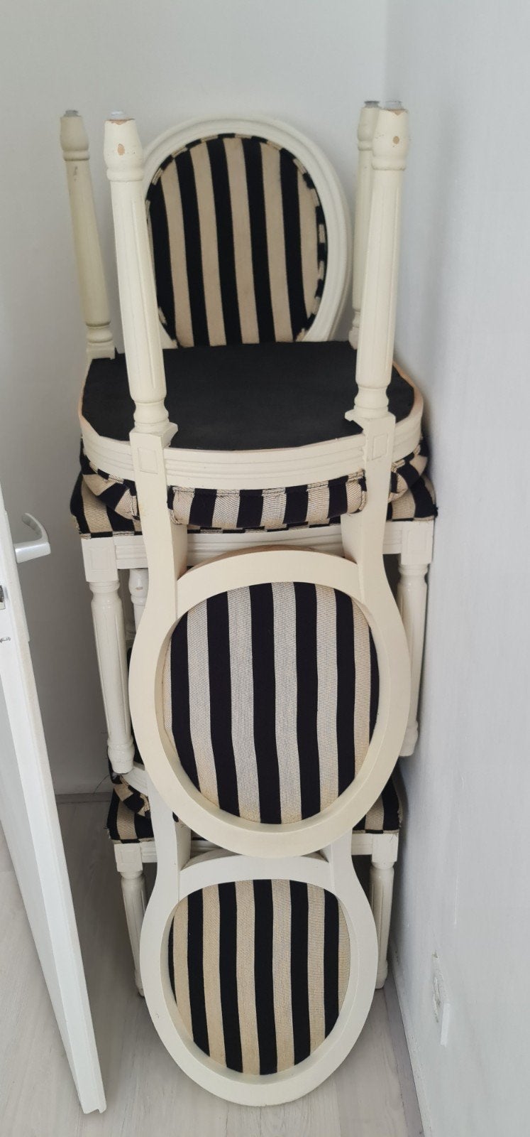 4 Stoelen gratis af te halen., Ophalen, Gebruikt