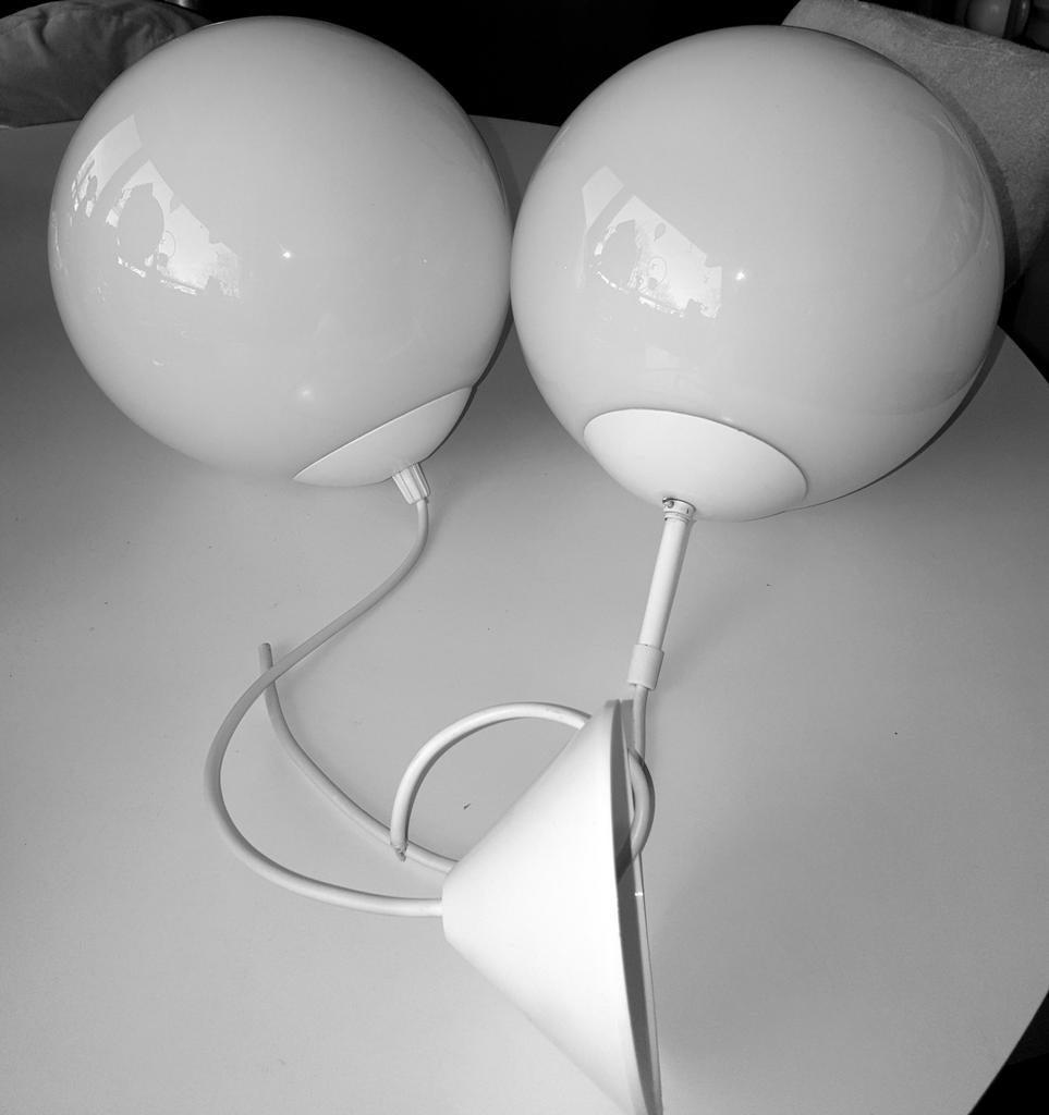Vintage bollampen art deco 25 cm doorsnee twee voor €50,-, Ophalen, Zo goed als nieuw, Glas, Art deco