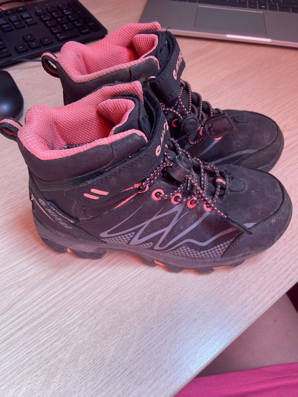 Hi-Tec Waterproof Wandelschoenen - Maat EU 31, Ophalen of Verzenden, Gebruikt, Schoenen
