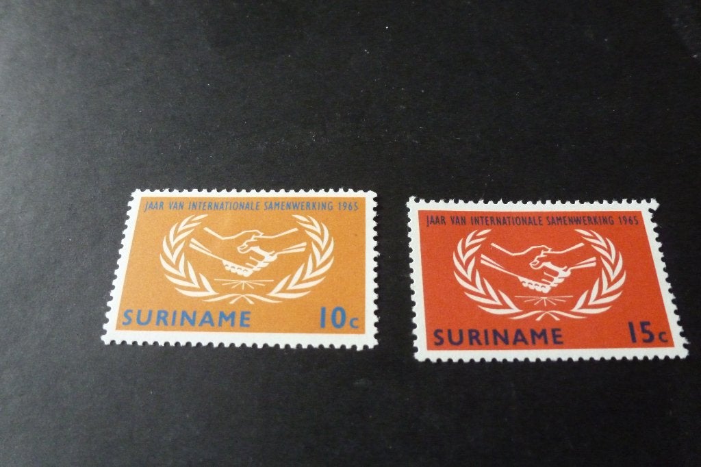 Suriname - 2x Int. Samenwerking 10 en 15 cent 1965 postfris, Ophalen of Verzenden, Postfris