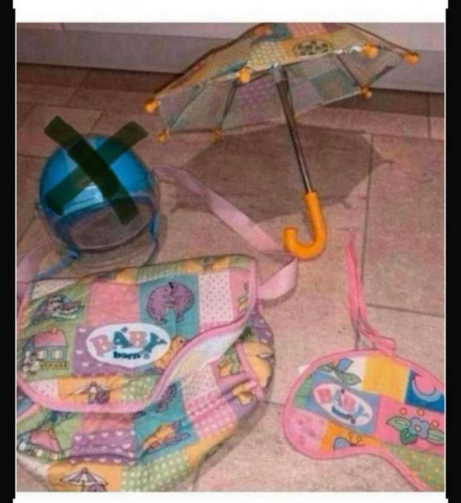 Baby born poppen spulletjes luiertas paraplu helm, Ophalen of Verzenden, Babypop