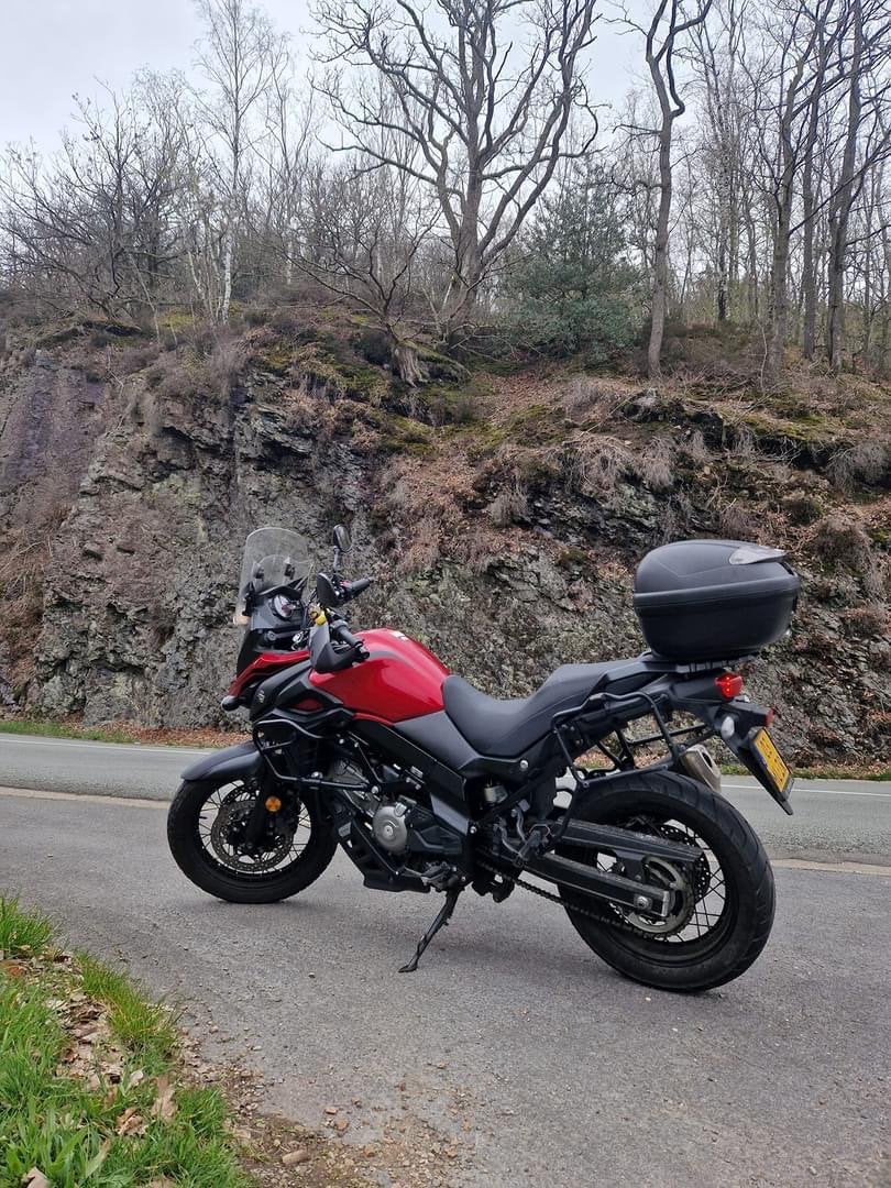 Suzuki V-strom 650 uit 2020, Motoren, Motoren | Suzuki, 2 cilinders, Motorrijbewijs A, Gebruikt, Particulier