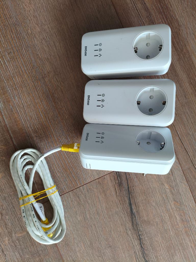 devolo's voor draadloos internet, Computers en Software, Powerlines, Ophalen, Zo goed als nieuw