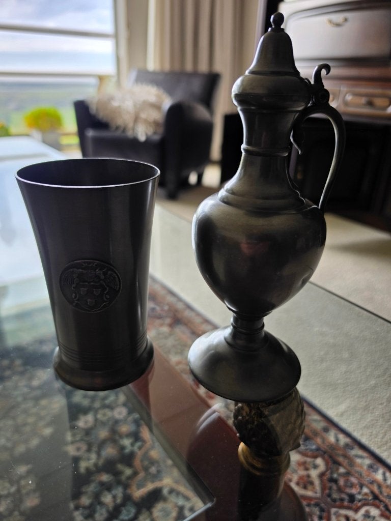 Vintage tinnen sier kan met deksel en beker – 95% tin, Antiek en Kunst, Ophalen of Verzenden