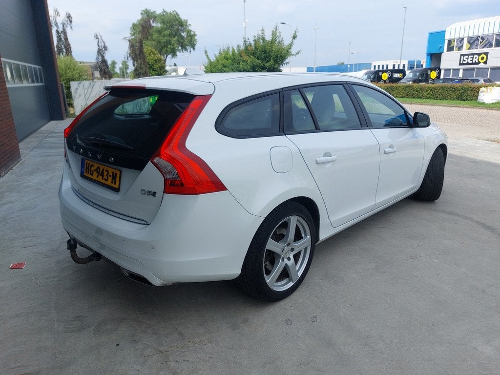 Volvo V60 2.4 D5 Twin Engine Special Edition Leer Nav LMV, Auto's, Volvo, Automaat, Vierwielaandrijving, 1880 kg, 11 kWh