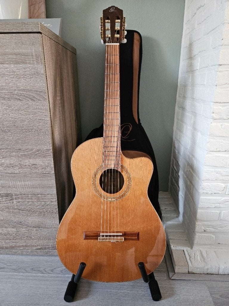 Ortega Feel Series RCE159SN Slim Neck Naturel Met Gigbag, Ophalen, Zo goed als nieuw, Akoestisch, 6-snarig