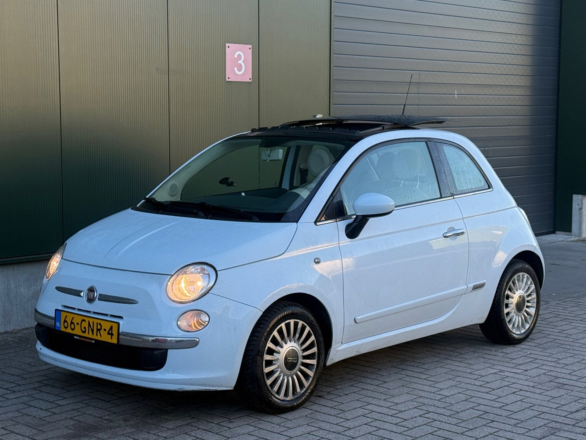 Fiat 500 1.2 Lounge | AUTOMAAT | OPENDAK | Weinig KM |, Voorwielaandrijving, Gebruikt, 1242 cc, 4 cilinders