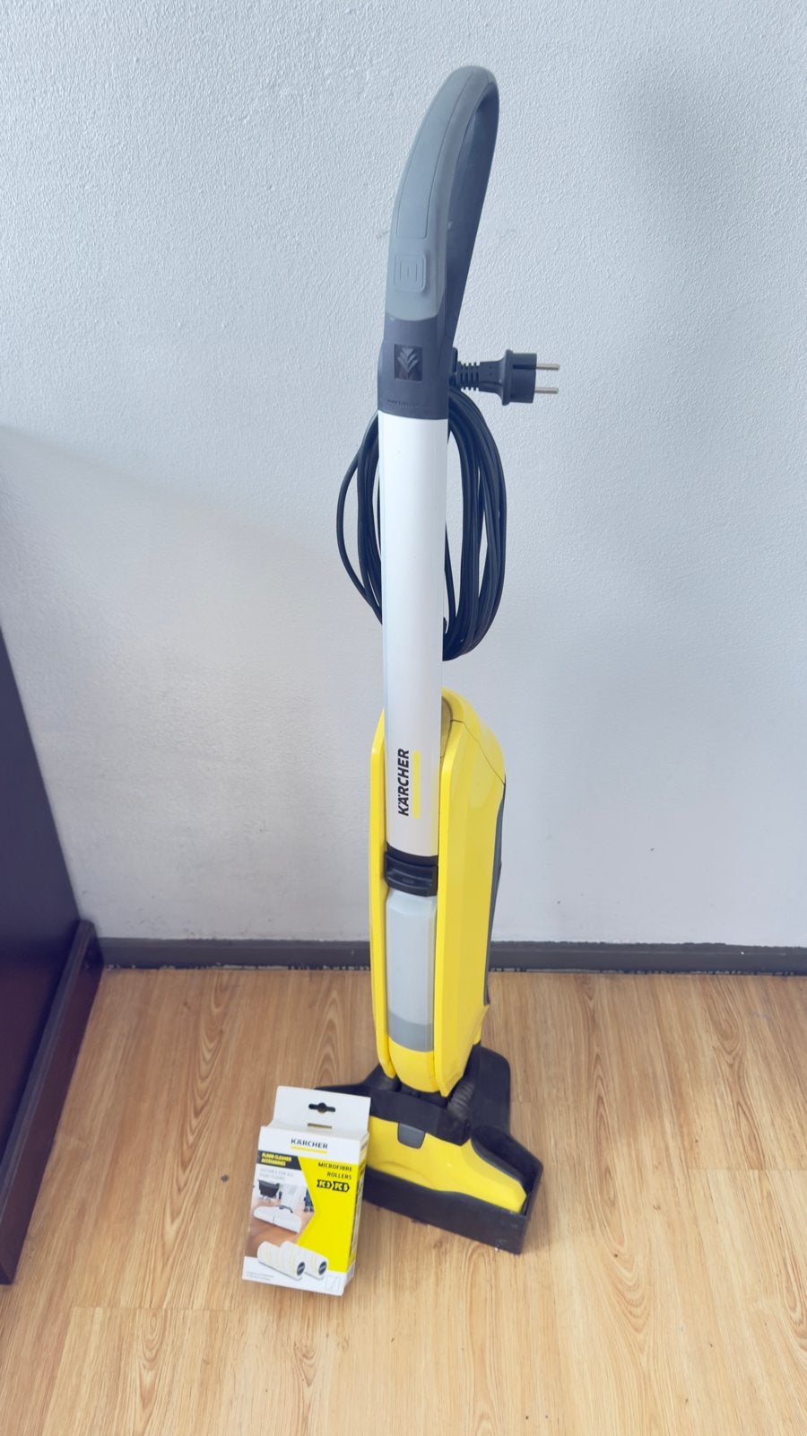 Kärcher FC 5 Vloerreiniger met extra microvezelrollen, Ophalen, Zo goed als nieuw, Schrobmachine