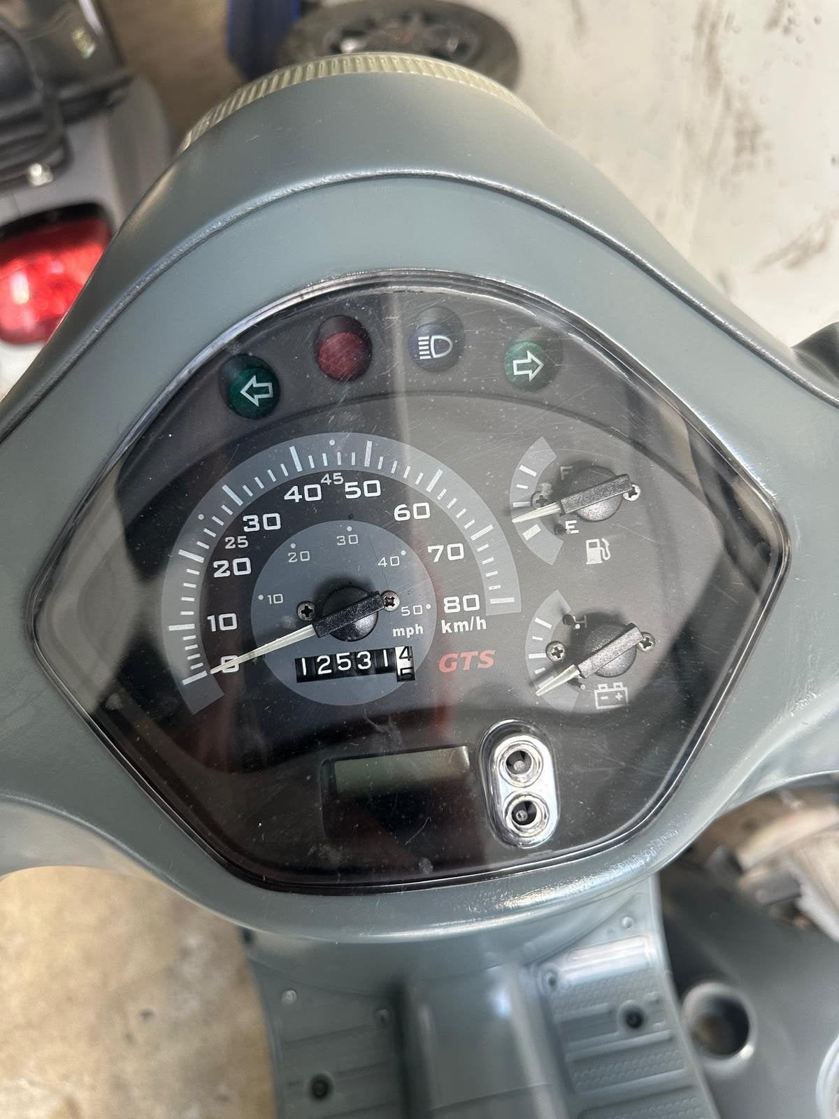 AGM VX50 (2012) - Nieuw zadel & recent onderhoud!, Ophalen, Gebruikt, Maximaal 45 km/u, AGM