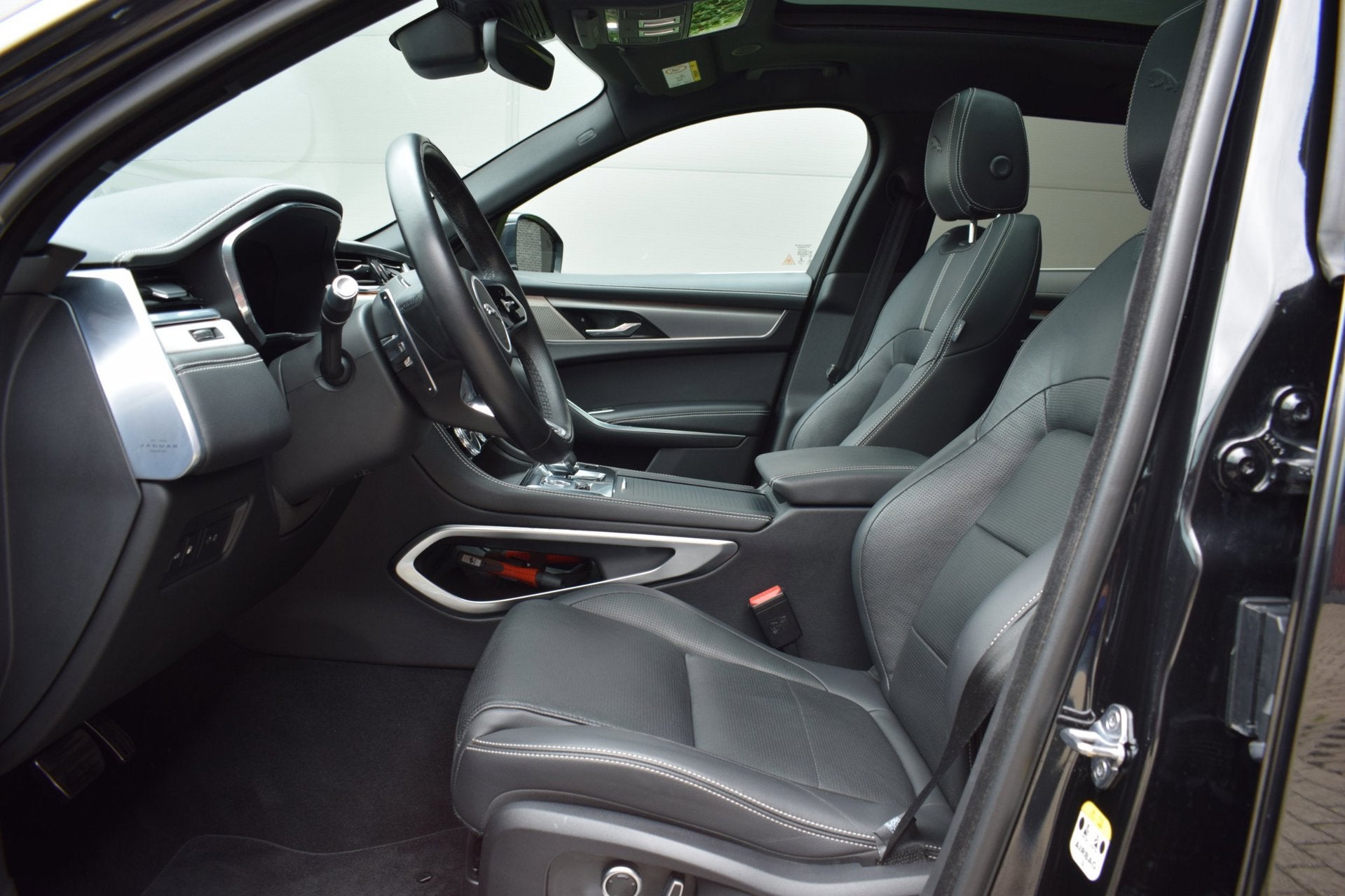 Jaguar F-PACE 2.0 P400e PHEV Limited Edition R-Dynamic SOH 9, Auto's, Jaguar, Automaat, Dealer onderhouden, Gebruikt, 4 cilinders