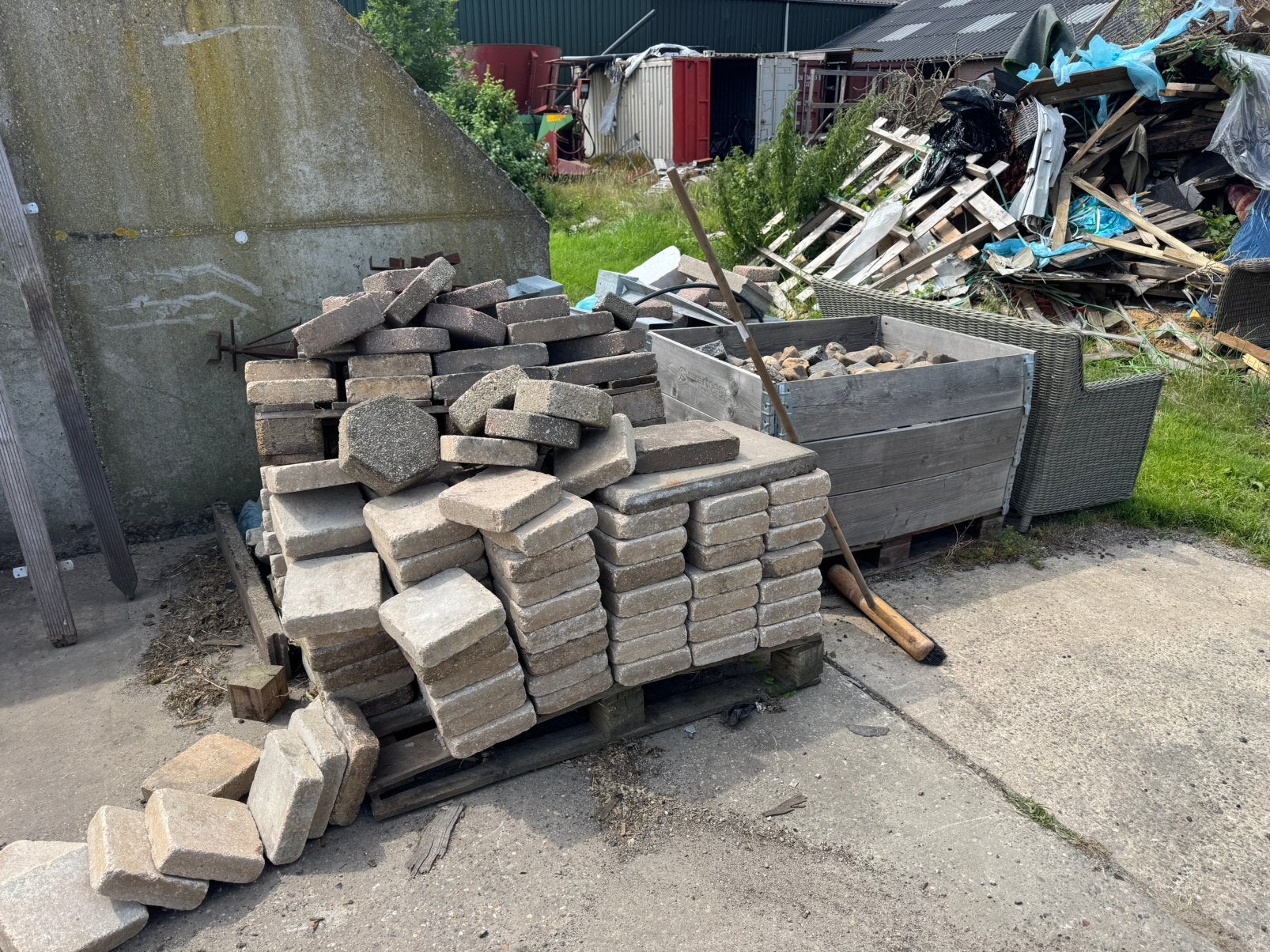 Steentjes en kleine keitjes bandjes enz, Tuin en Terras, Ophalen, Zo goed als nieuw