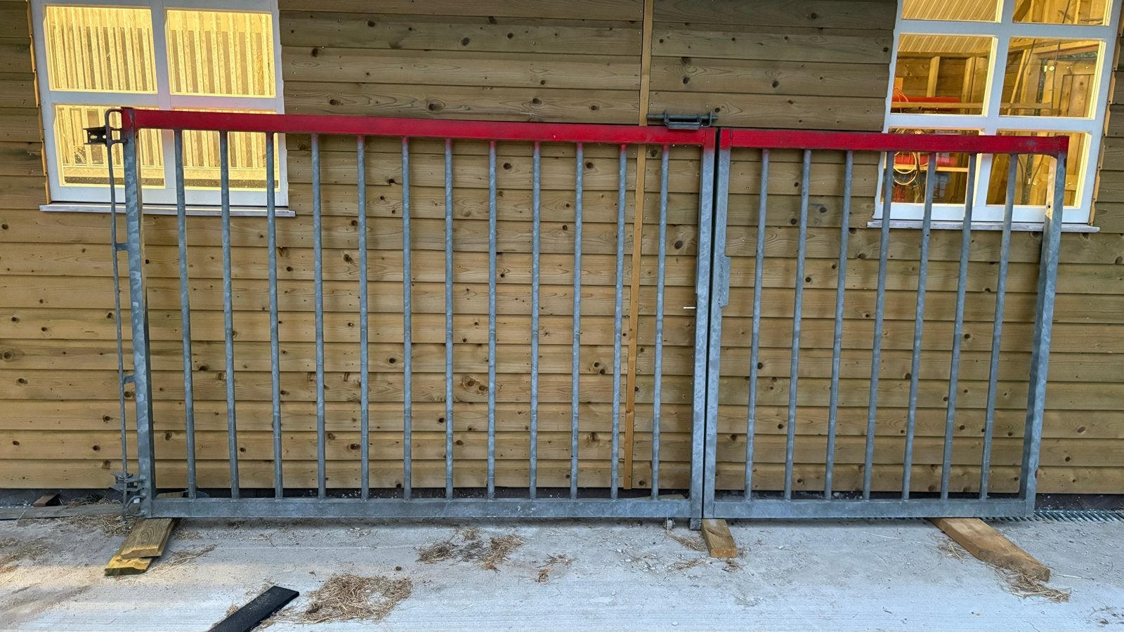 Stevig ijzeren hekwerk/poort, Ophalen, Met poort, Gebruikt, Overige typen