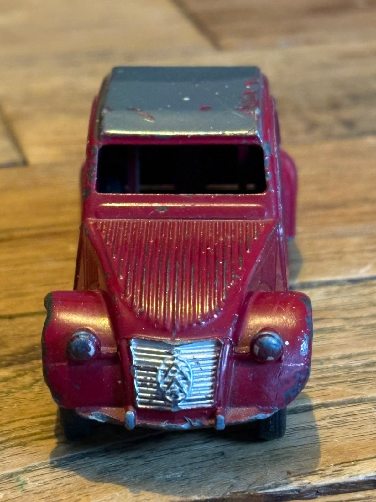 Dinky Toys France 535 (ex-24T) Citroën 2CV – Grenat/Bordeaux, Ophalen of Verzenden, Gebruikt, Auto, Dinky Toys